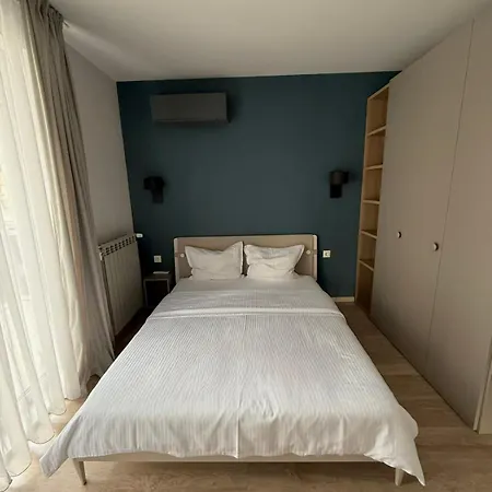 Ξενοδοχείο με διαμερίσματα 7th Sense Boutique 4*